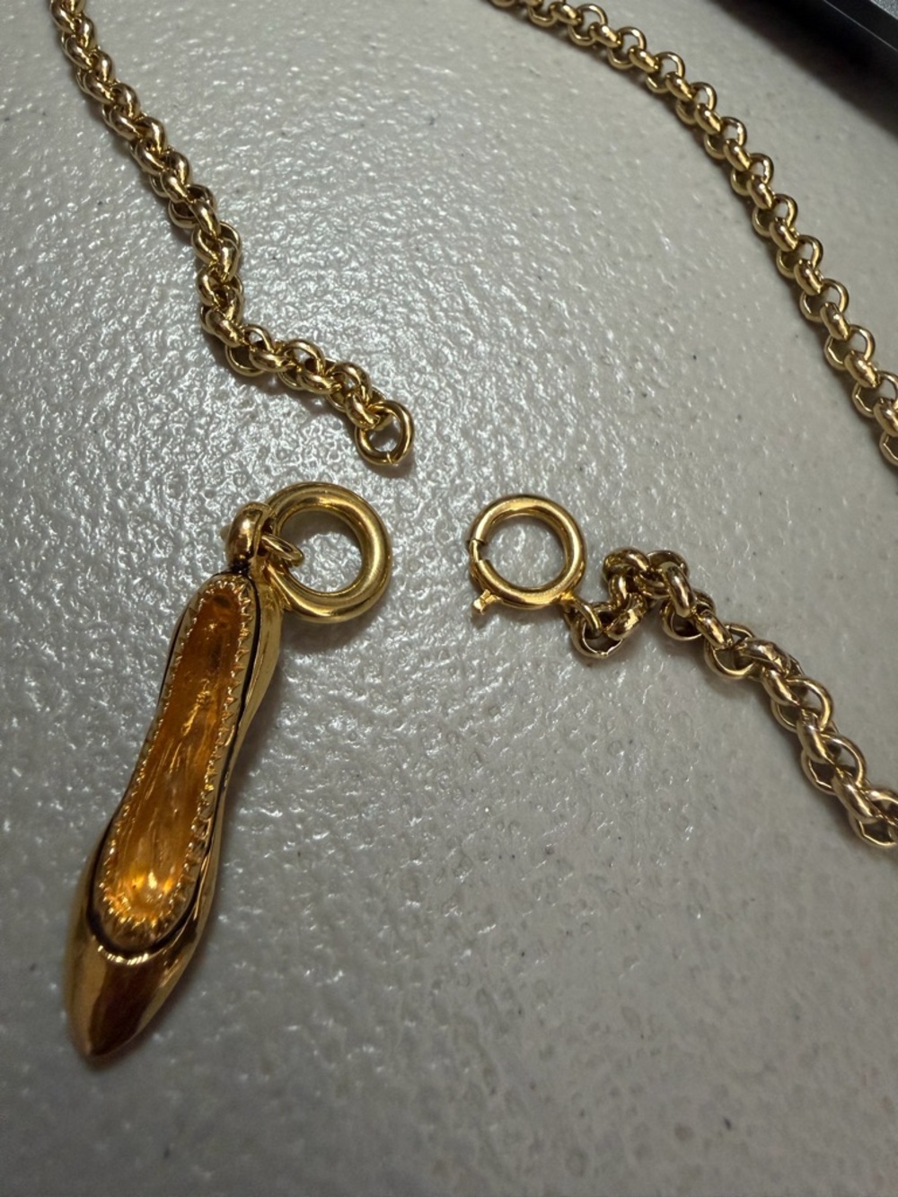 Elegant Salvatore Ferragamo Gold-Tone Necklace - Picture 9 of 9